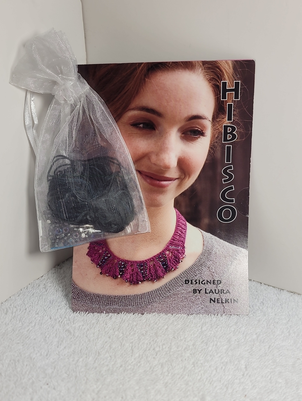Handmade Hibisco Necklace Kit in Ebony. #13